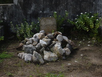 Old Bandawe Church and mission graves 9 