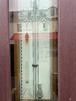 Harbour Barometer, Storm Glass Closer Look by Alisz Reed, Yansong Li is licensed under CC BY-SA 4.0