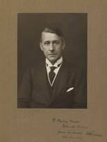 Sir_James_Colquhoun_Irvine__c._1926.jpg 