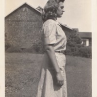 Anne Gates 1943.jpg