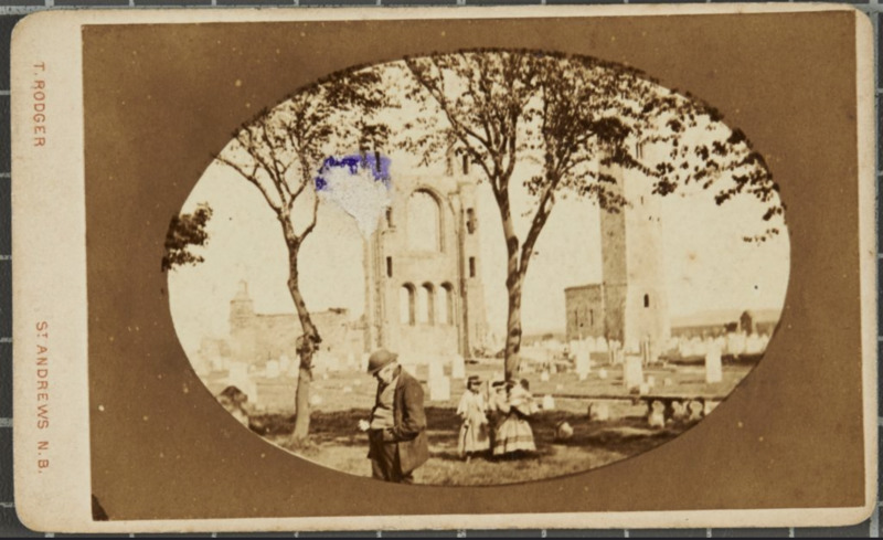 St_Andrews_cemetery_and_cathedral.png